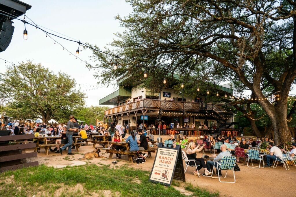 People eating the Armadillo Den