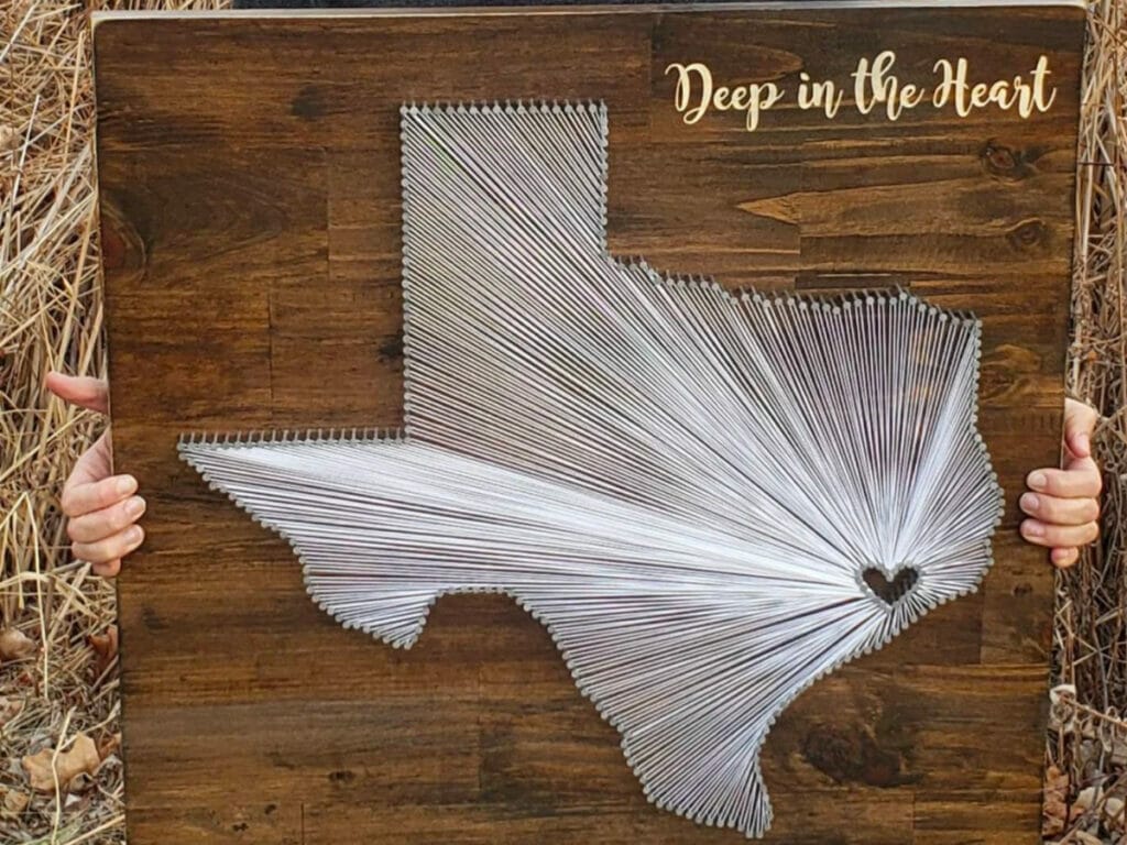 Adorable Texas heartwarming string art board