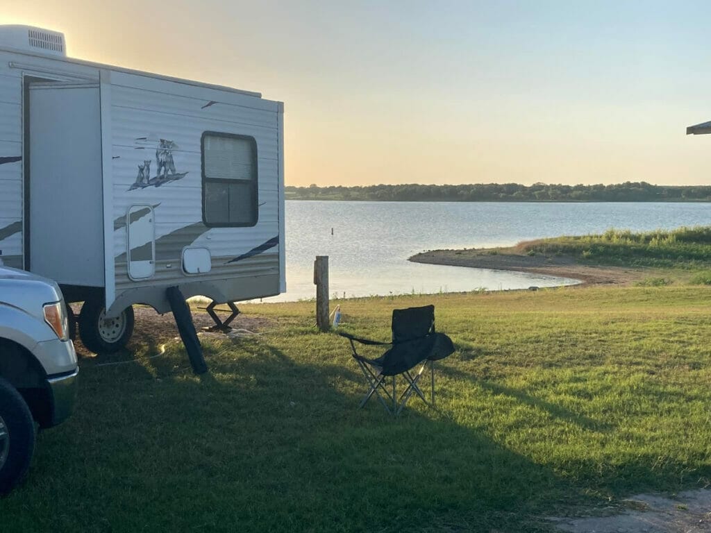 RV parked at the Copperas Creek Park 