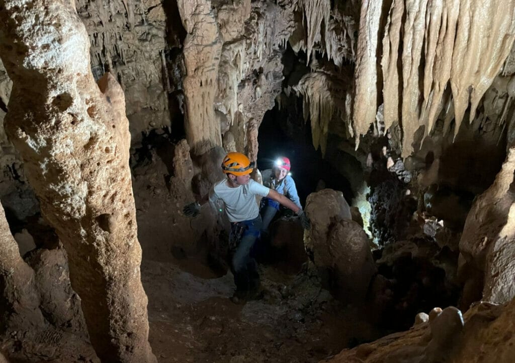 Natural Bridge Caverns 