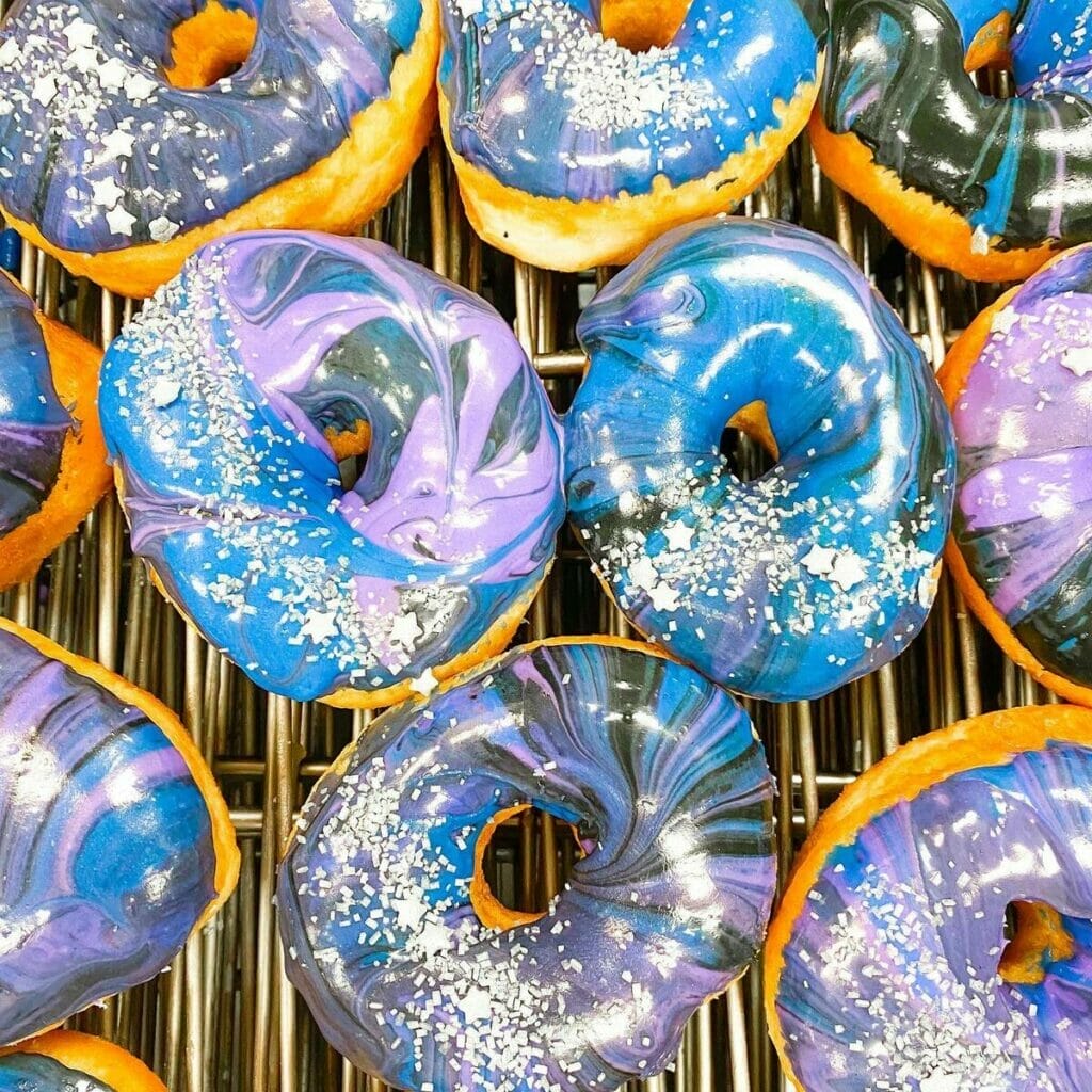 Hypnotic Donuts 