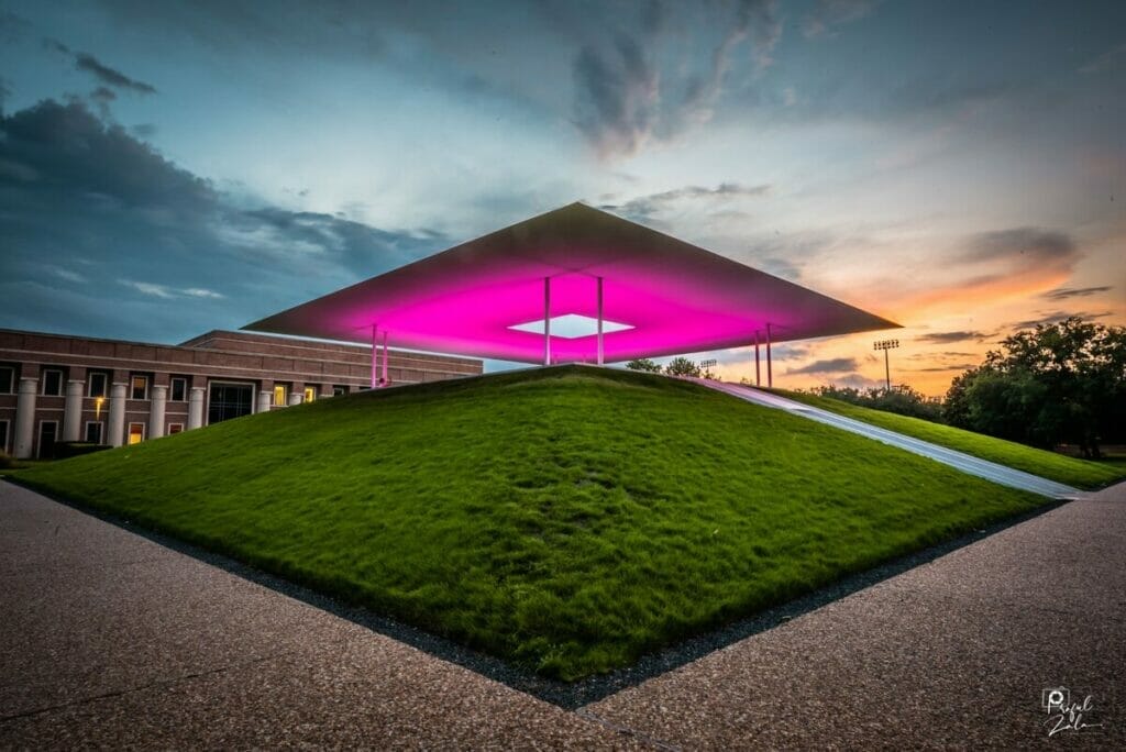 James Turrell’s Twilight Epiphany Skyspace